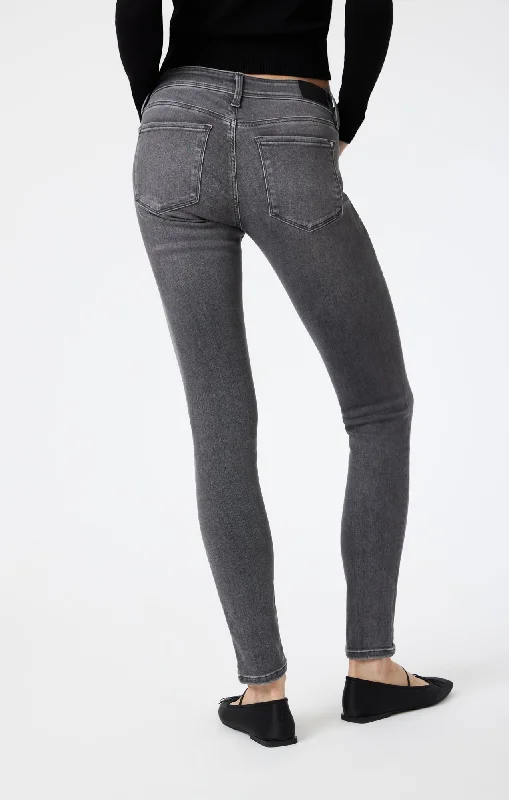 ALEXA SKINNY IN MID SMOKE INDIGO SHAPE