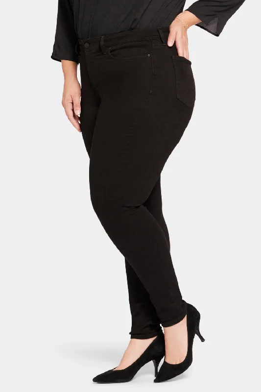 Ami Skinny Jeans In Plus Size - Black