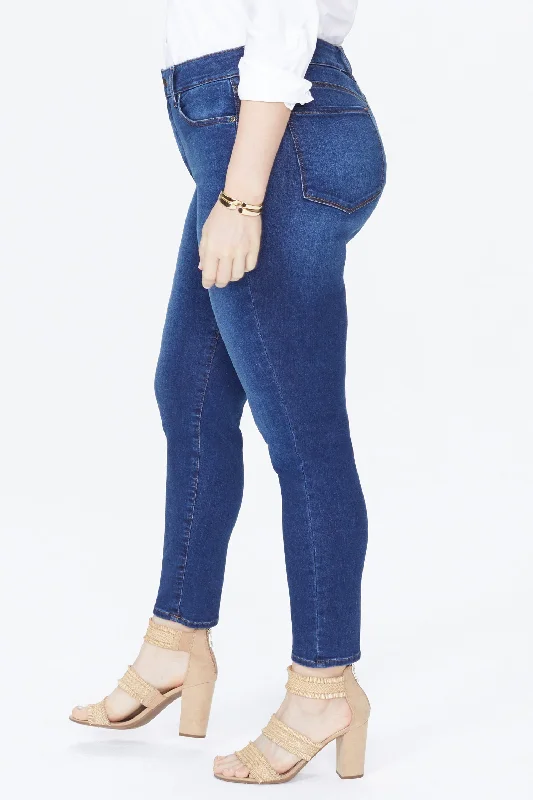 Ami Skinny Jeans In Plus Size - Cooper