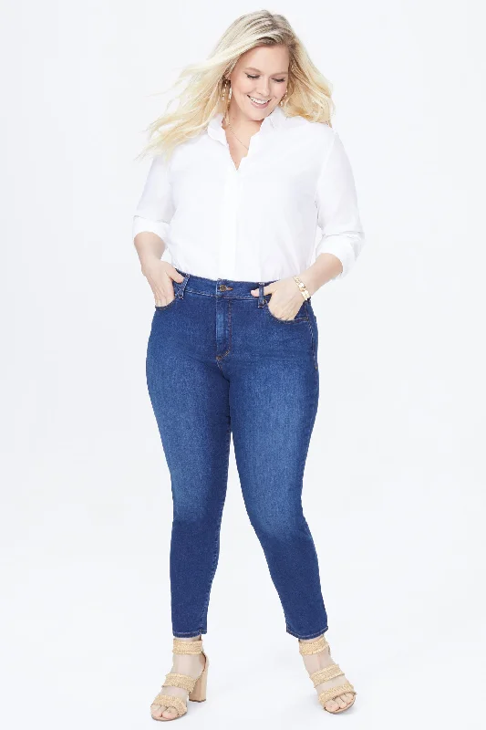 Ami Skinny Jeans In Plus Size - Cooper