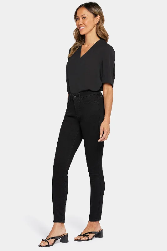 Ami Skinny Jeans In Tall - Black