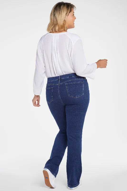 Barbara Bootcut Jeans In Plus Size - Quinn