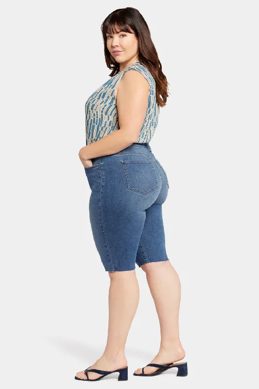 Bike Capri Jeans In Plus Size - Awakening