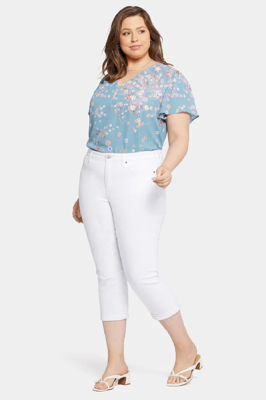 Chloe Skinny Capri Jeans In Plus Size - Optic White