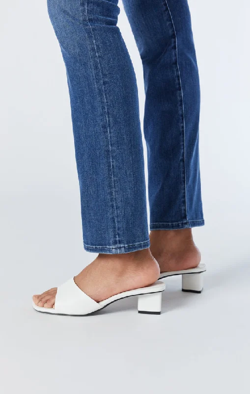 KENDRA STRAIGHT LEG JEANS IN MID SUPERSOFT