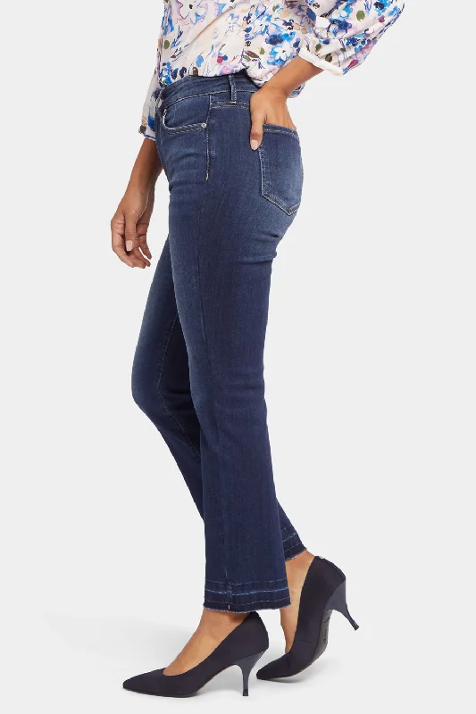 Marilyn Straight Ankle Jeans In Petite - Wonderland