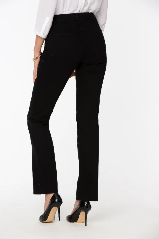 Marilyn Straight Jeans In Petite - Black