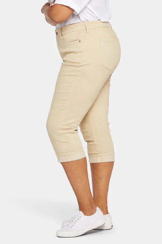 Marilyn Straight Crop Jeans In Plus Size - Butter