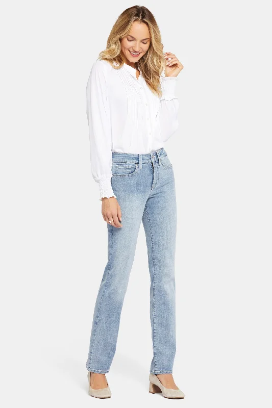 Marilyn Straight Jeans In Petite - Haley