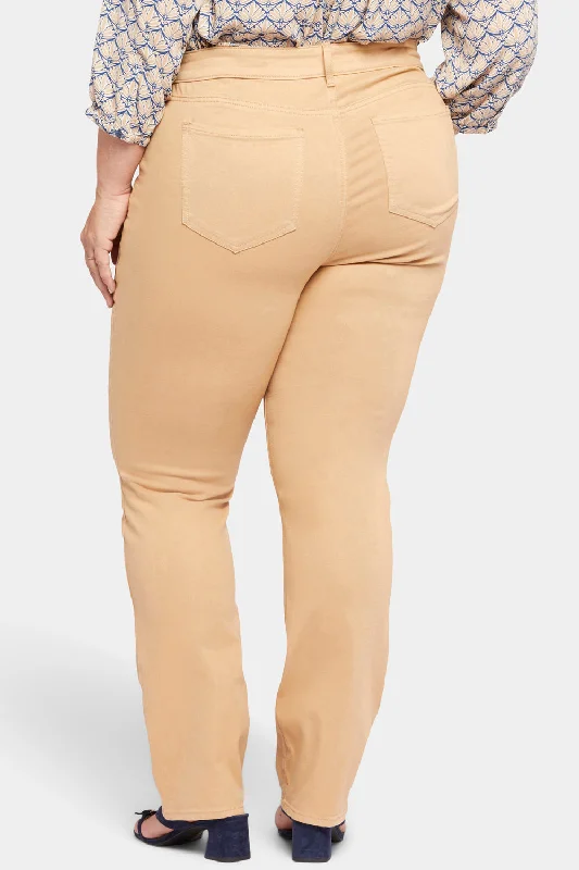 Marilyn Straight Jeans In Plus Size - Crossroads