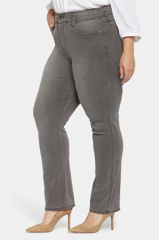 Marilyn Straight Jeans In Plus Size - Smokey Mountain