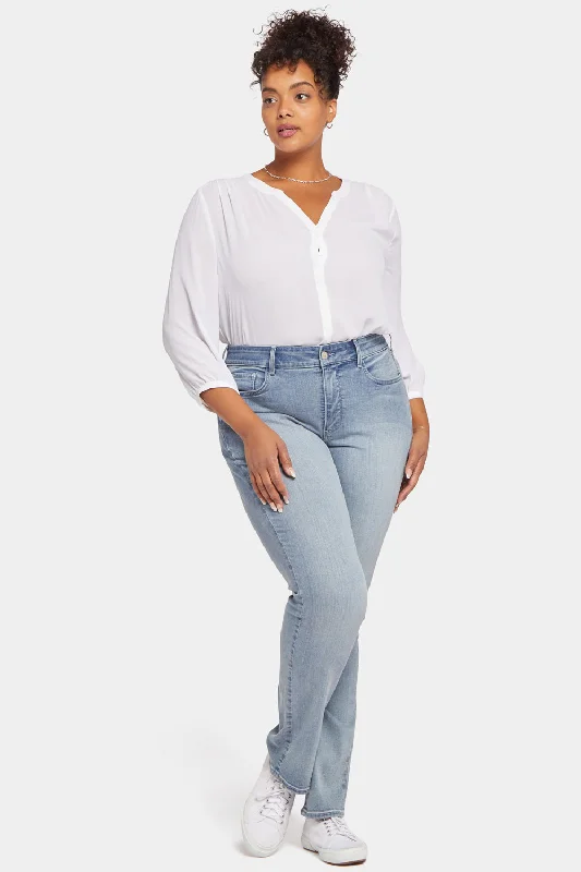 Marilyn Straight Jeans In Plus Size - Thistle Falls