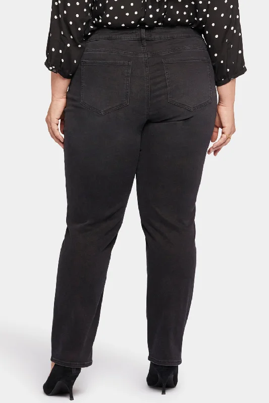 Relaxed Slender Jeans In Plus Size - Legend