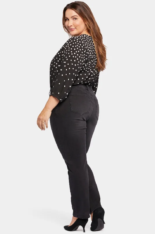 Relaxed Slender Jeans In Plus Size - Legend