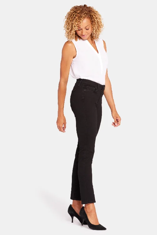 Sheri Slim Jeans In Petite - Black