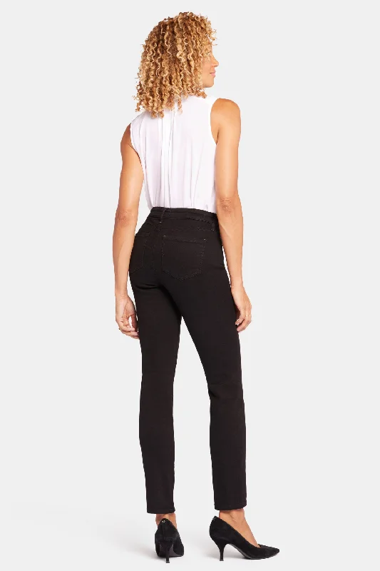 Sheri Slim Jeans In Petite - Black