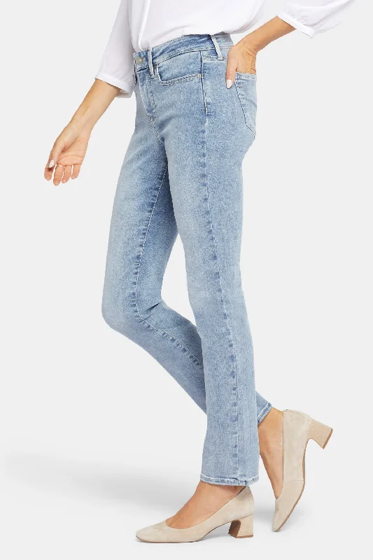 Sheri Slim Jeans In Petite - Haley