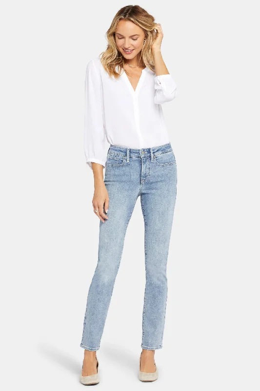 Sheri Slim Jeans In Petite - Haley