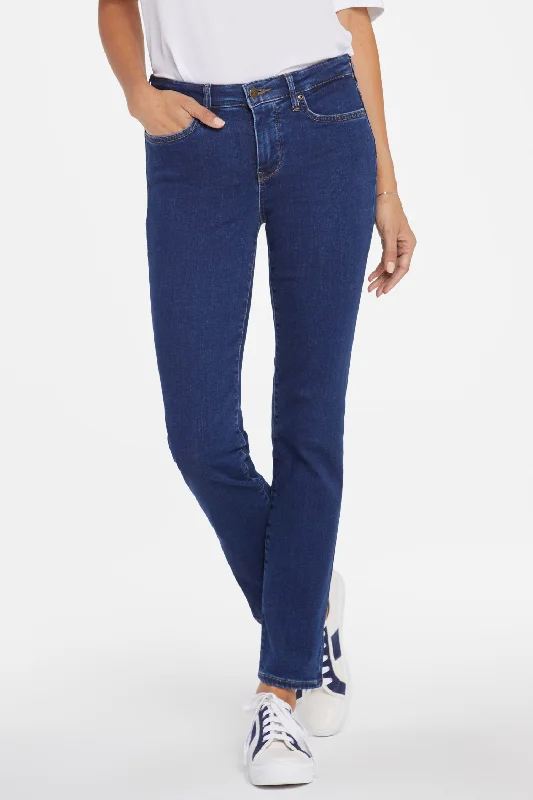 Sheri Slim Jeans In Petite - Quinn