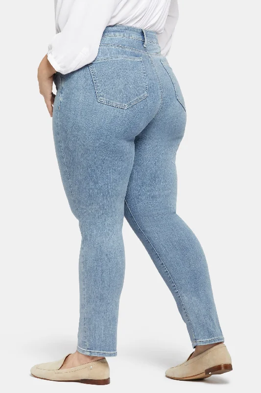 Sheri Slim Jeans In Plus Size - Haley