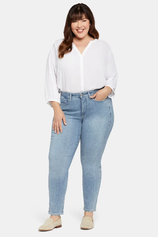 Sheri Slim Jeans In Plus Size - Haley