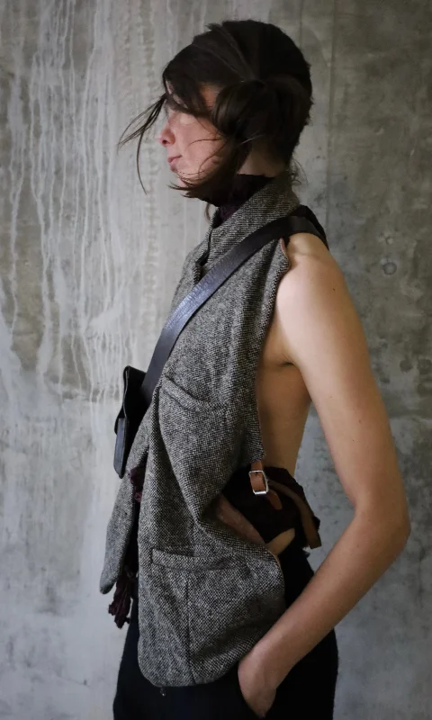 DECONSTRUCTED BACKLESS WOOL VEST