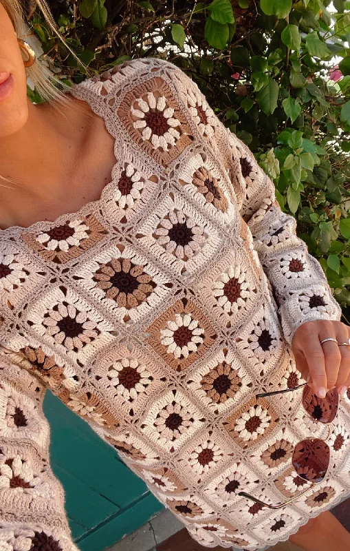 Mamacita Coverup ~ Neutral Flower Crochet