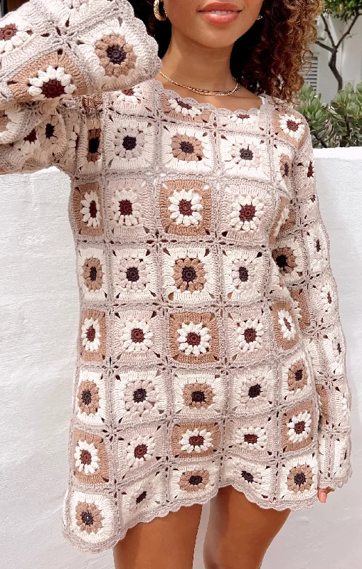 Mamacita Coverup ~ Neutral Flower Crochet